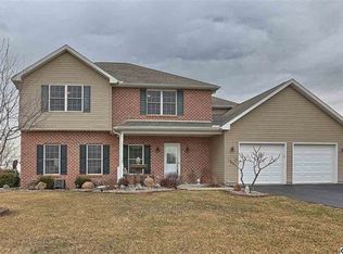 9 Prickly Pear Dr, Carlisle, PA 17013
