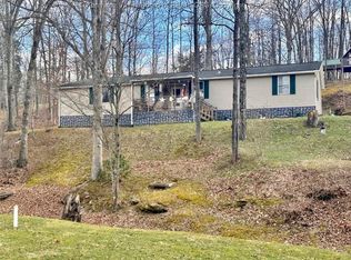302 Cedar Valley Rd, Ripley, WV 25271