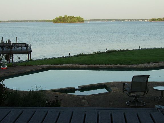 5-mile view, backyard
