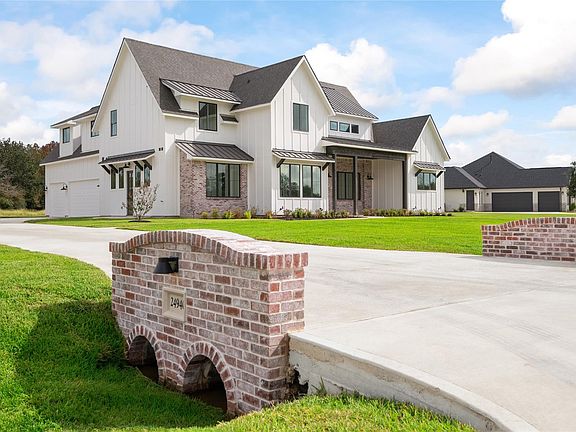 3rd image of 24940 Hopeview Way