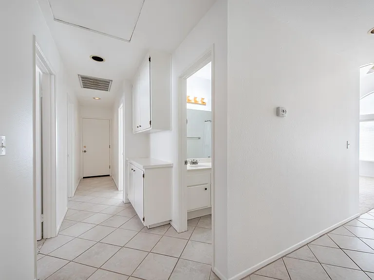 1833 Arbuckle Way — Photo 14