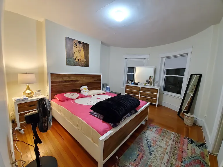 1595 Beacon St #12 — Photo 7