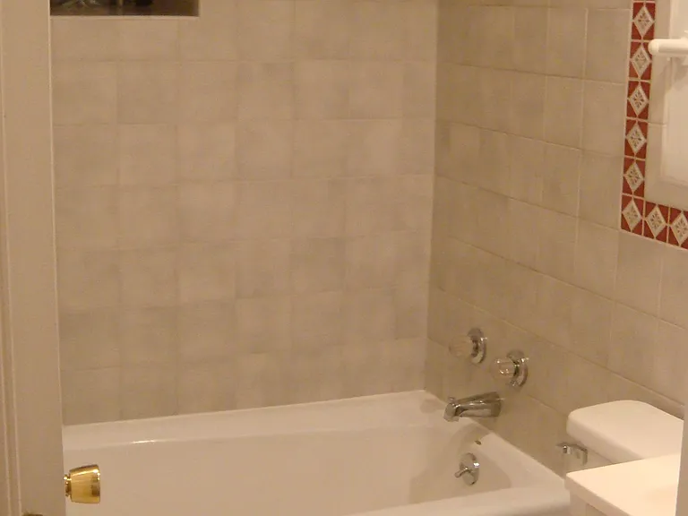 3642 N Janssen Ave #1 — Photo 2