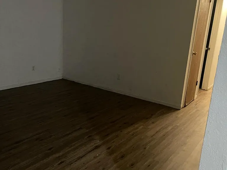 6874 Beth Cir — Photo 3