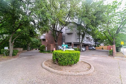 7474 Fair Oaks Ave Photo 1