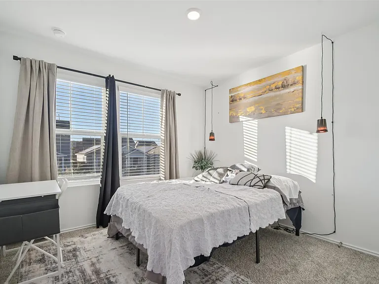 857 Powell St — Photo 16