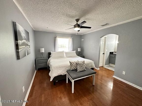5th image of 13234 Mendenhall Pl