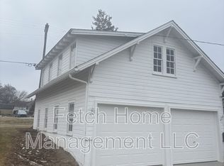 355 S Main St, Manheim, PA 17545