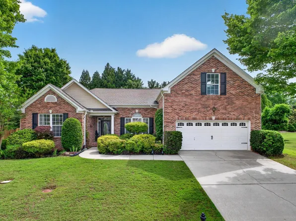 305 Stayman Ct, Simpsonville, SC 29681