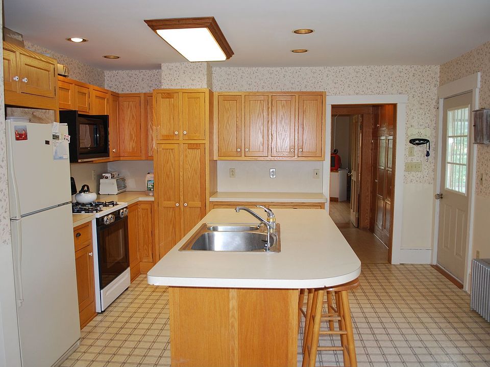 Eat in Kitchen