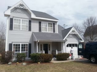 12 Nason Ln, Foxboro, MA 02035