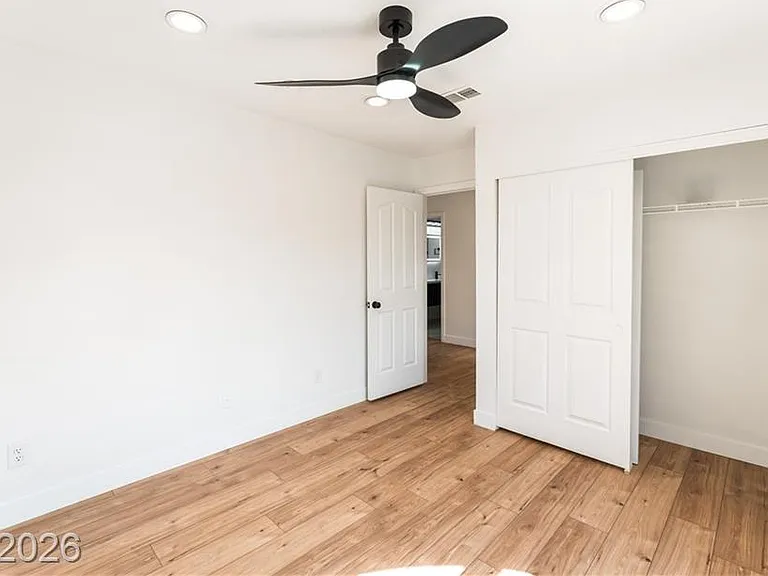 8640 Copper Ridge Ave — Photo 15