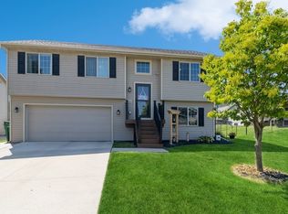 605 E Norwood Ave, Indianola, IA 50125