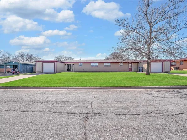 109 Cheyenne Rd, Foss, OK 73647