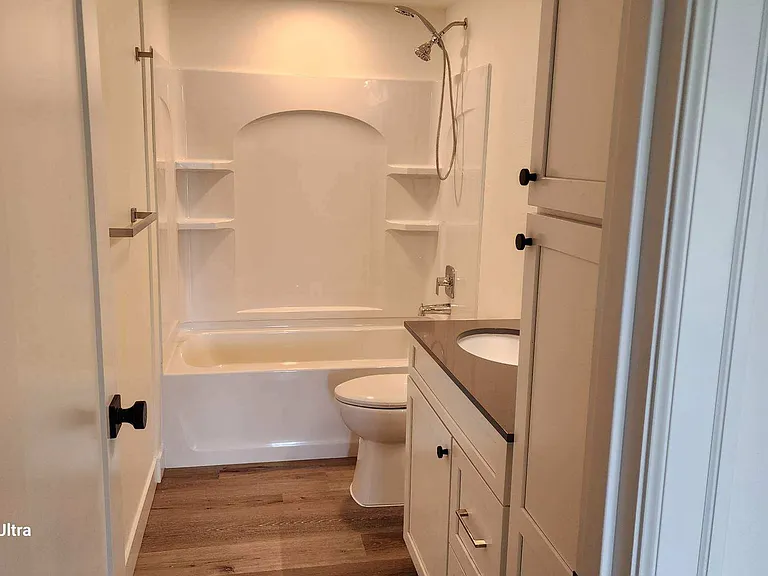7800 Stinson Ave #9 — Photo 10