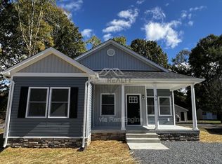 38 Meadow View Ln, Colonial Beach, VA 22443