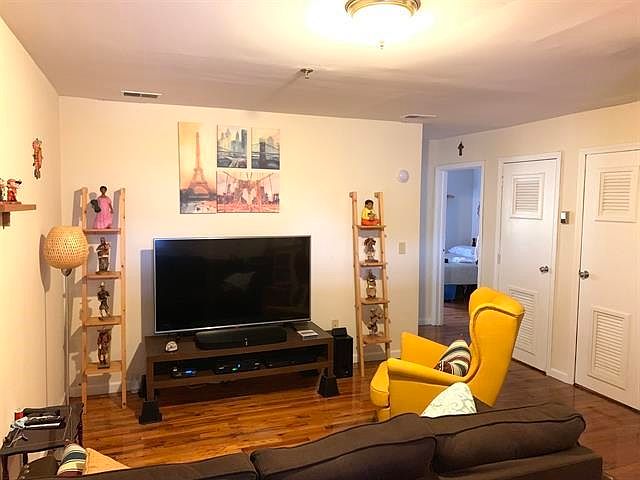 1st image of 524-526 4th St Unit 12