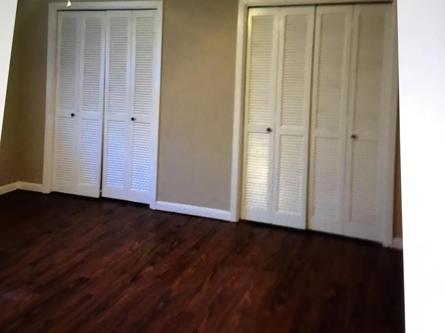5 bed, 2043 sqft, $1,500 — Photo 2