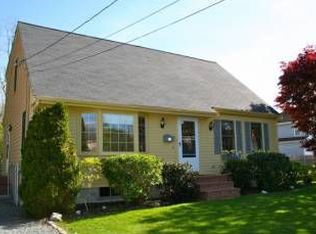 91 Spring St, Fairhaven, MA 02719