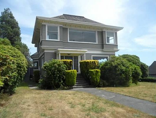 2nd image of 922 N North St