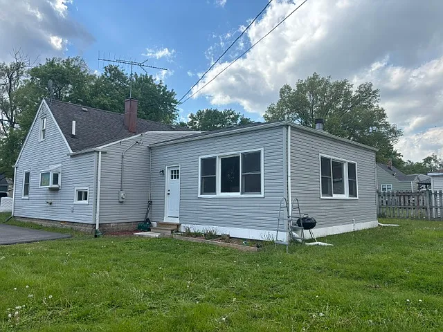 14441 Kolmar Ave — Photo 3