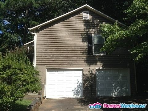 2nd image of 1045 Summer Hill Ct
