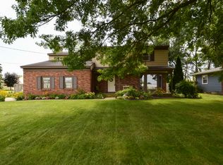 176 Trinity Dr SW, Grand Rapids, MI 49548