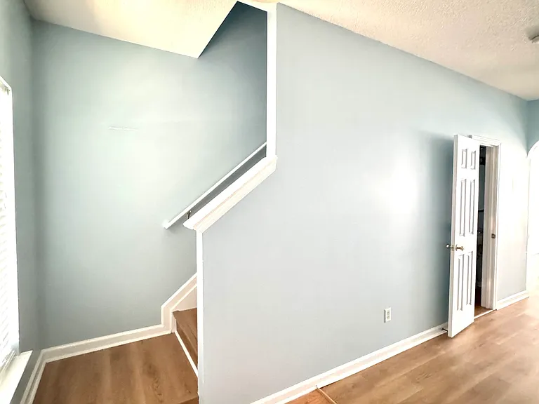 3871 Pleasant Oaks Dr — Photo 8