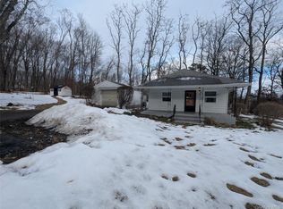 2 Quannacut Road, Pine Bush, NY 12566