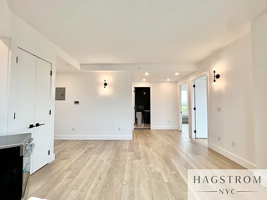 Rented by Hagstrom Management Inc | media 13
