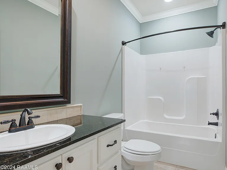919 Russo St — Photo 11