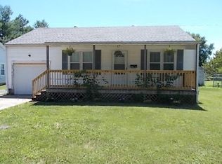 878 W Jackson St, Marshall, MO 65340