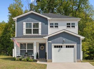 1195 Cottonwood Dr, Clarksville, TN 37040