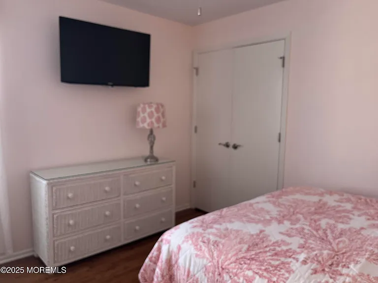 100 Ocean Park Ave #1 — Photo 9
