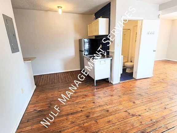 2nd image of 4901 Penn Ave APT 5