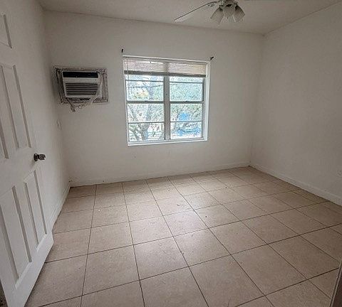 4th image of 3698 William Ave APT 8