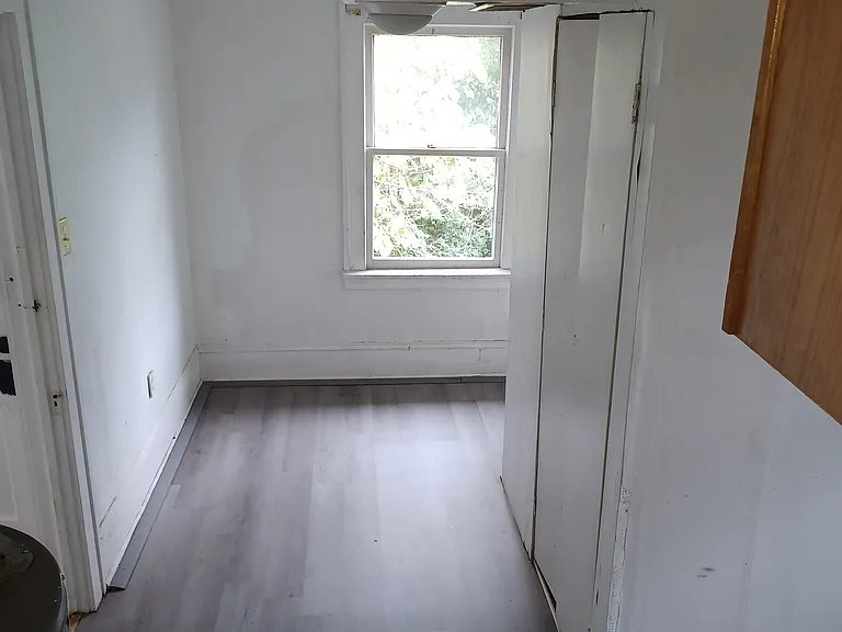 1302 Lafayette Blvd NW #2 — Photo 9