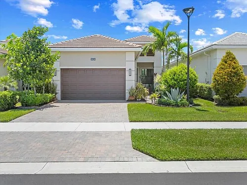 16124 Key Biscayne Ln Photo 1