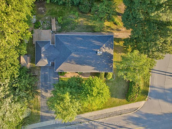 5th image of 1397 Hawthorne Dr