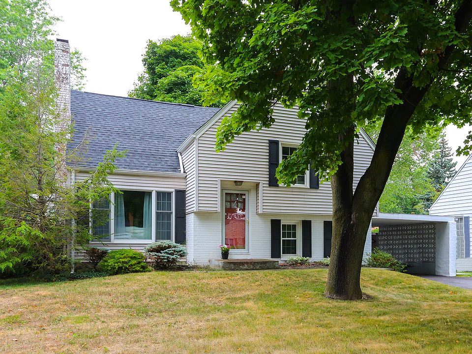 1st image of 153 Hirschfield Dr