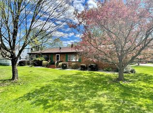 53 Lewis St, Endicott, NY 13760