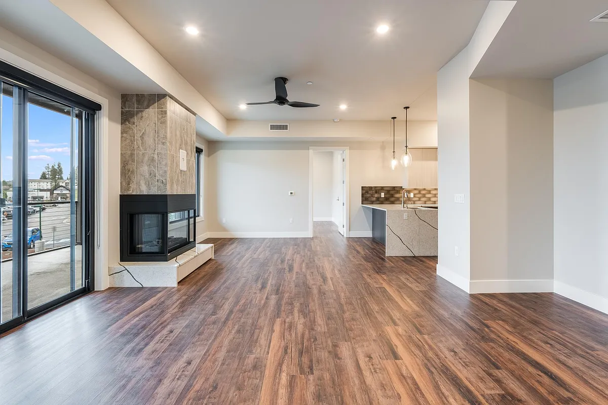 Building Photo - 1597 W Riverstone Dr #202