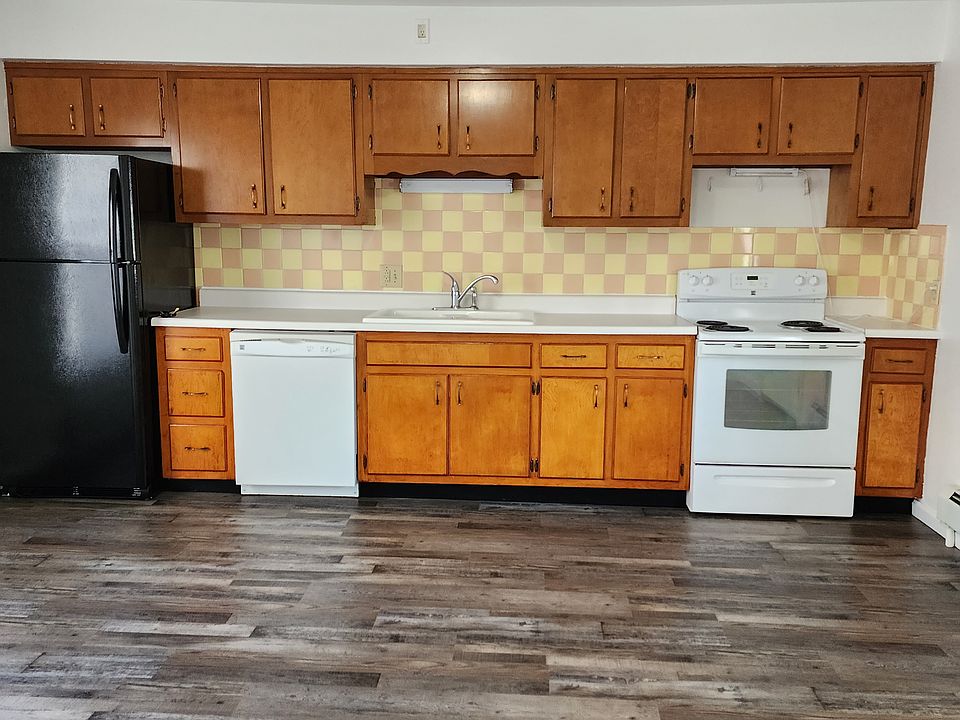 1st image of 501 W Church St