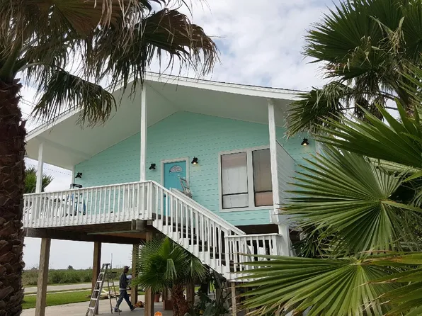 16714 Jolly Roger Rd, Jamaica Beach, TX 77554