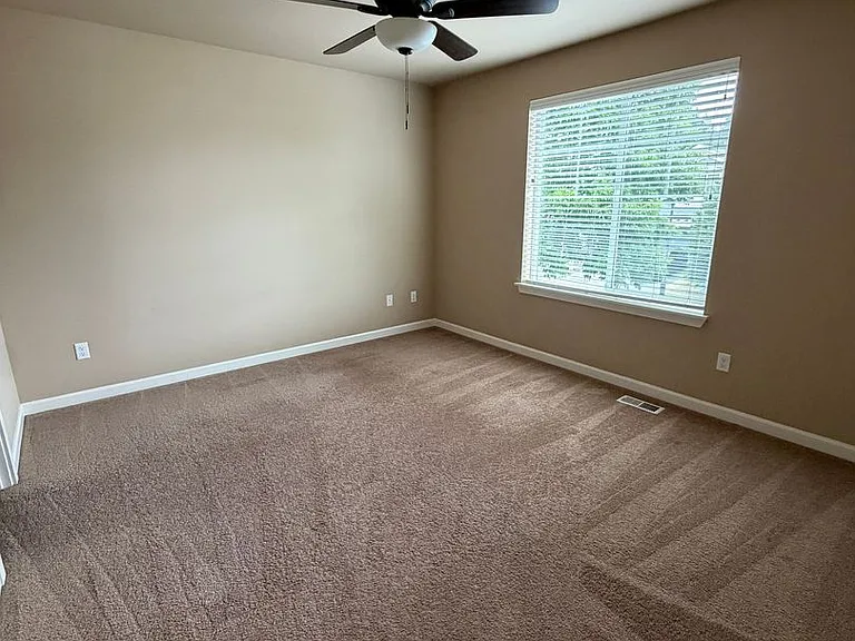 1415 Grindstone Dr SE — Photo 15