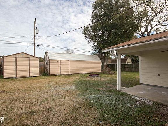 5th image of 3008 Central Blvd