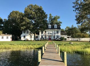 6634 Ls Island Ln, Gloucester, VA 23061