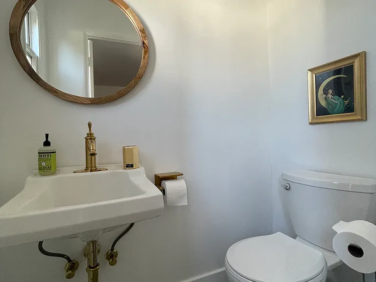 5512 Willowcrest Ave — Photo 3