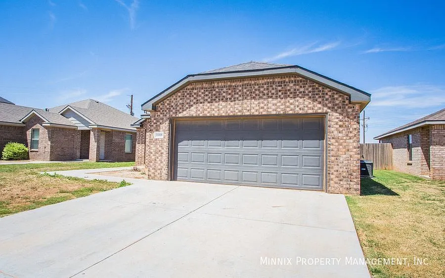 1118 Preston Trails — Photo 2