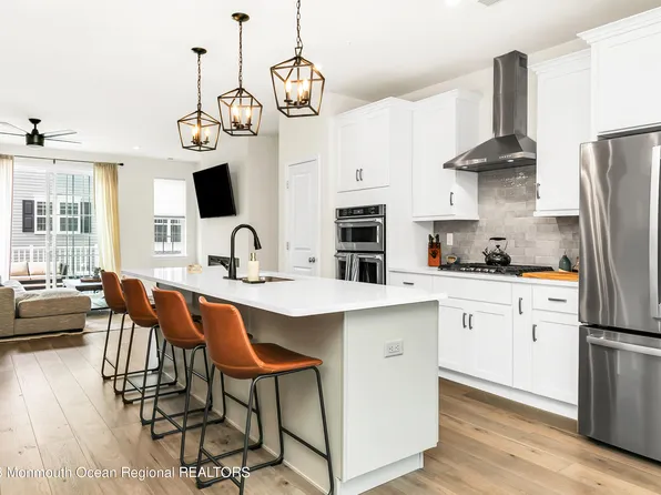 2404 Evans Lane, Middletown, NJ 07748